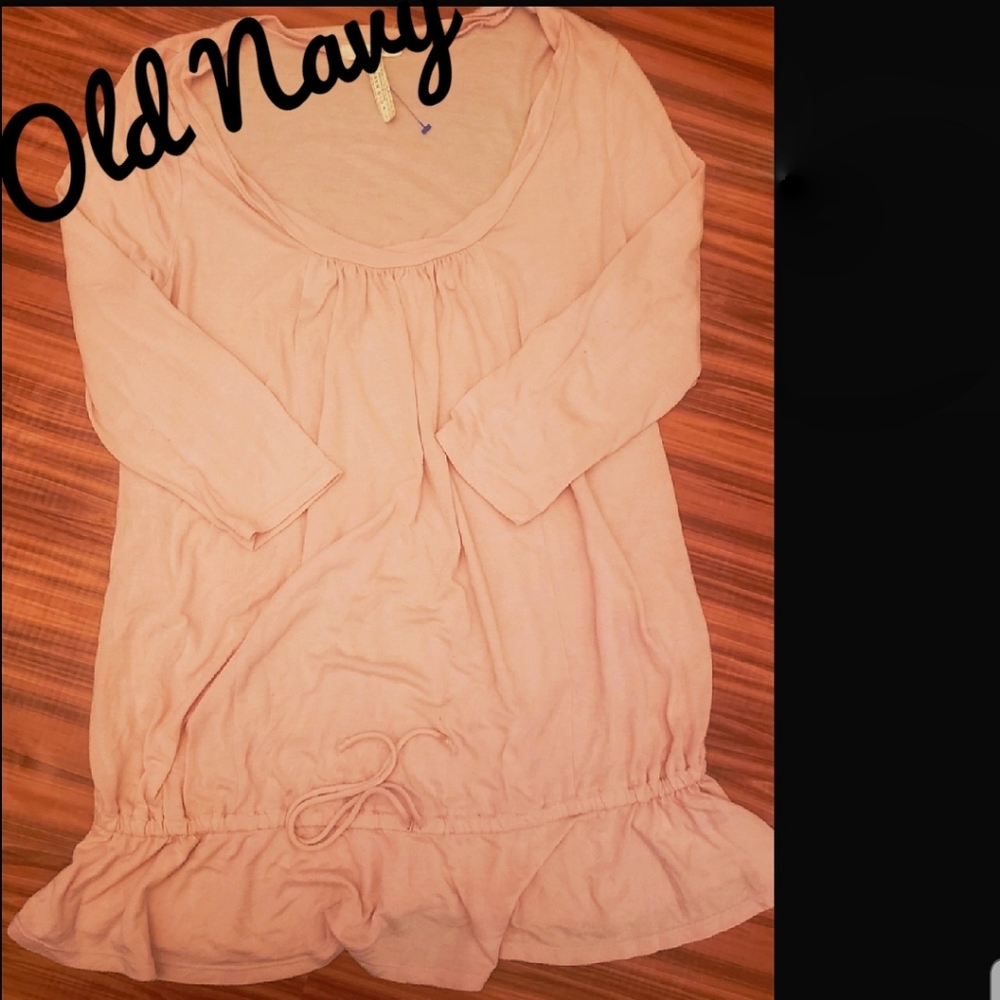 Old Navy Maternity shirt